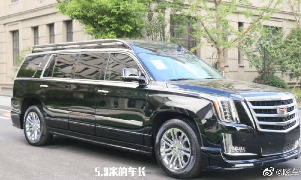 凯迪拉克，皇家一号！身份的象征，能力的体现啊！