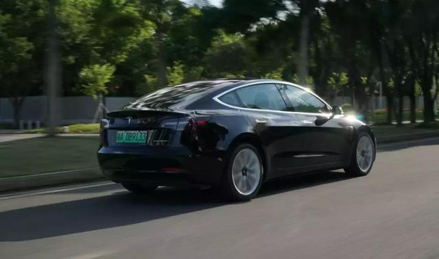 花40多万买Model 3,还不如用20万买这台本土电动车更有价值