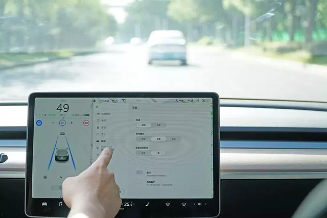 花40多万买Model 3,还不如用20万买这台本土电动车更有价值