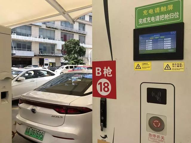 花40多万买Model 3,还不如用20万买这台本土电动车更有价值