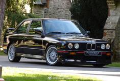 宝马M3：战意十足的配色!