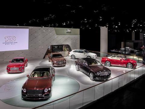 行走的艺术品，宾利全新飞驰携全系车型亮相成都车展