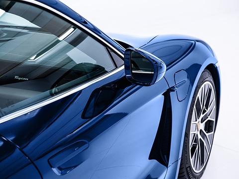 保时捷首款纯电跑车，2.8秒破百续航465km，149.8万起预售！