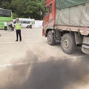 南京强化尾气排放检查 年底淘汰万辆老旧柴油车