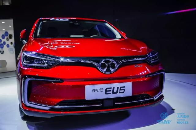 北汽新能源EU5 R600澎湃上市,补贴后15.89万起