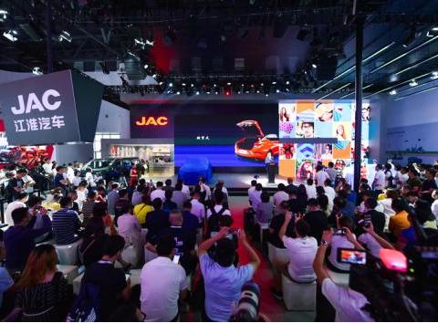 江淮嘉悦A5亮相成都车展，江淮乘用车3.0时代到来