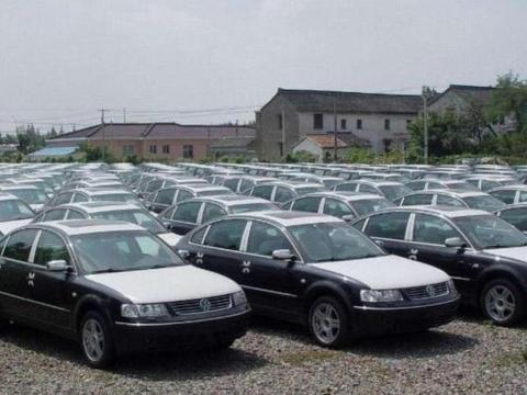 专家的预测失算了！国六车型严重滞销，老百姓：坐等国十汽车！