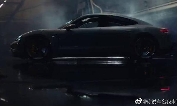 保时捷首款电动车型登场，优雅而不失大气。