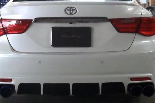 锐志爆改车灯，配备兰博基尼排气管，一脚油门后霸气开始