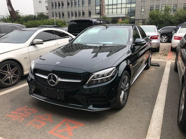 奔驰c260l松石绿,奔驰松石绿颜色 奔驰c260l祖母石绿色的外观真是好看