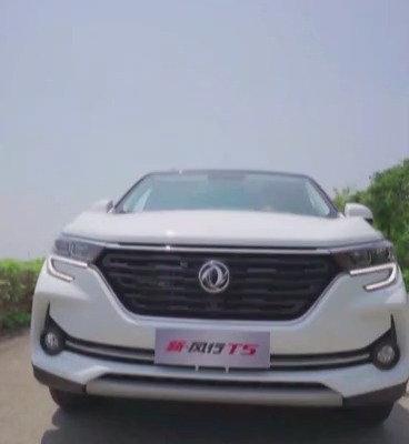 蹬蹬蹬蹬！这是新风行T5的表演时间！