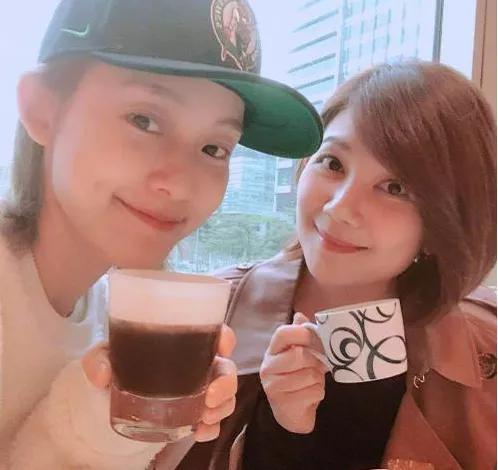 梁静茹承认离婚，9年婚姻宣告破裂，离婚原因闭口不答