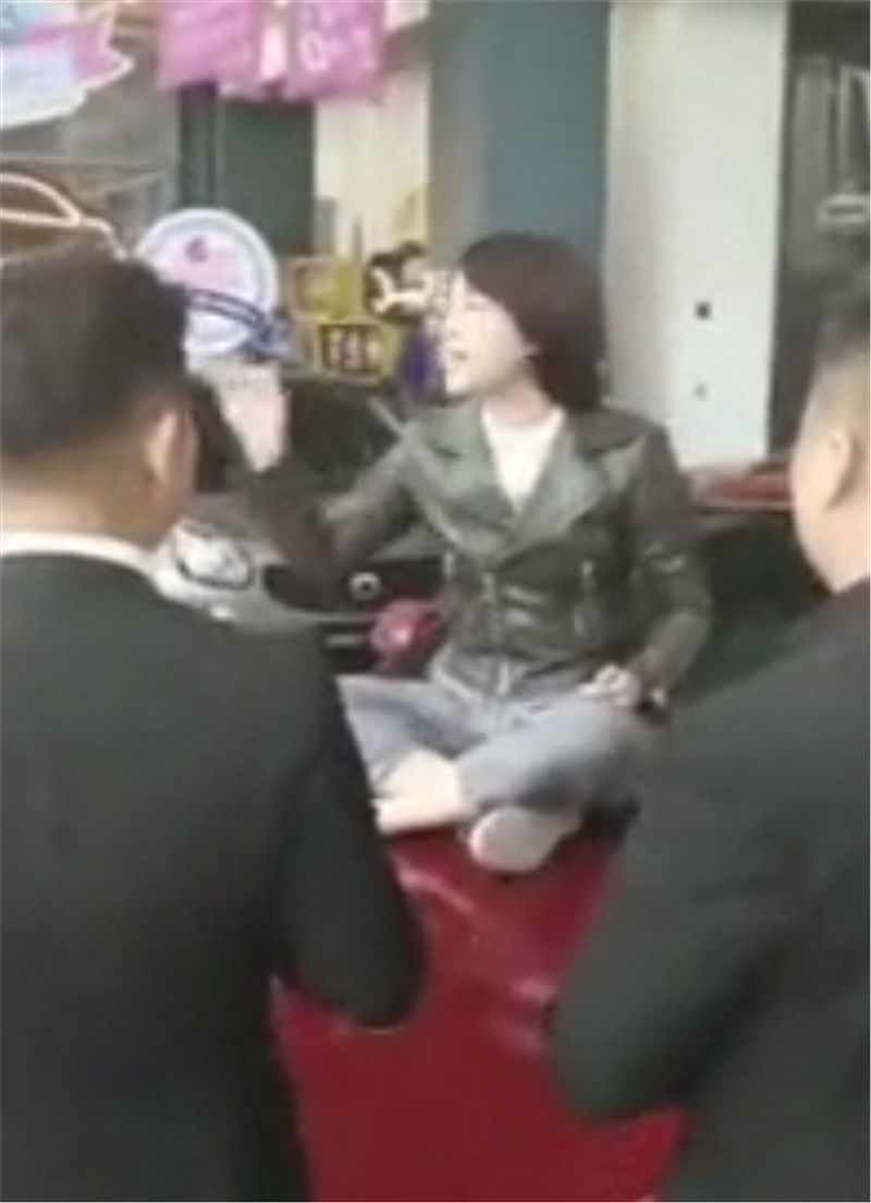 提走CLS的“奔驰女车主”又买VV7,但这一次却遭索赔,金额不低