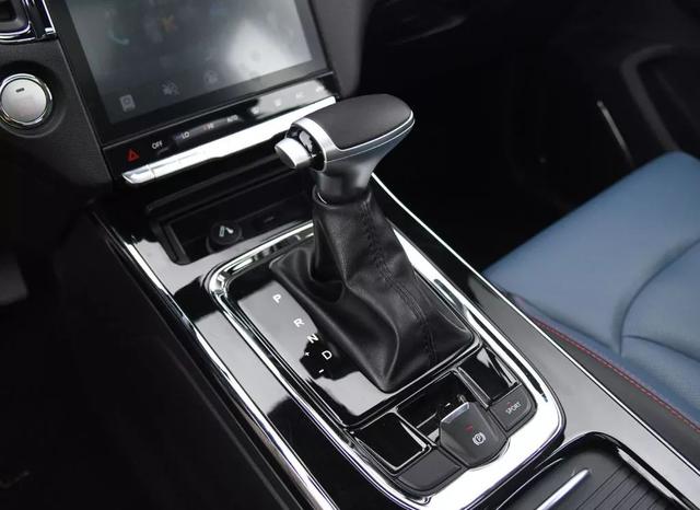 斯威G05成都车展上市,大七座SUV,只要6.99万元起售