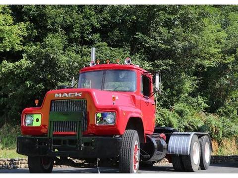 上世纪80年代国内引进的美国马克卡车实拍，据说当年在内蒙运煤