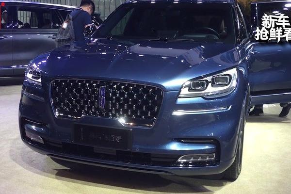 麻辣拍客成都车展丨全新林肯飞行家亮相，预售价62.89万起
