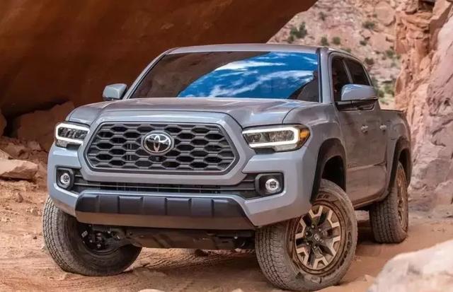 新款途乐实车曝光,从此告别油腻大叔