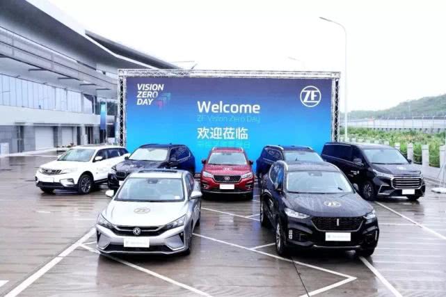 40万买加长版AMG!兰博基尼的混动车怎么样?