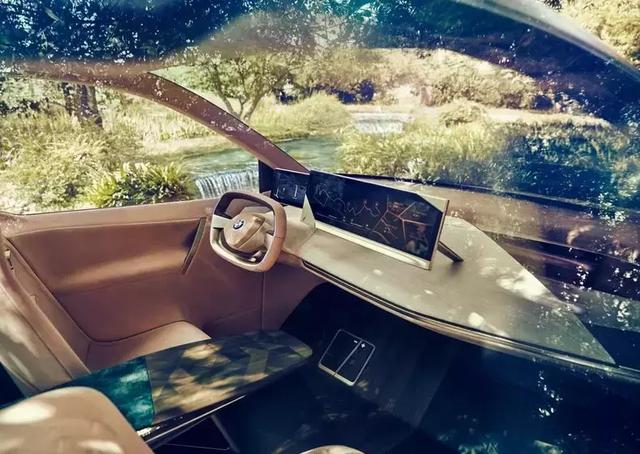 新款途乐实车曝光,从此告别油腻大叔