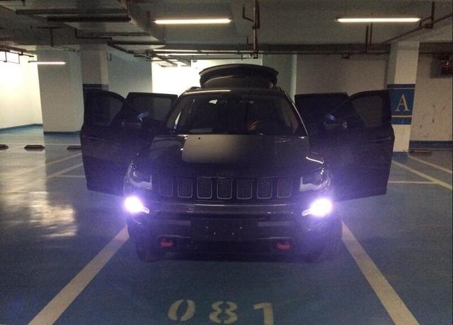 终究没白等,这合资suv24万跌到12万,光看车标,大家或许不相信