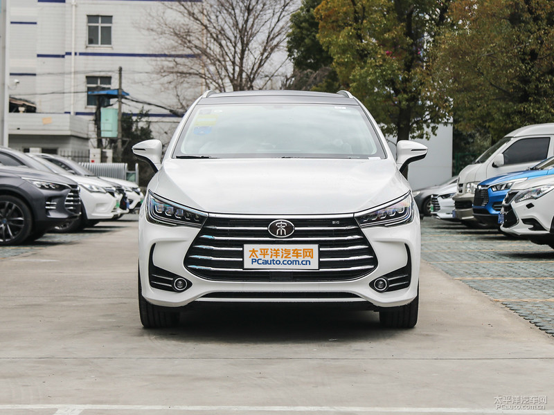比亚迪宋MAX新增车型上市 售价11.99万元