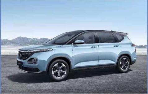 首款高端Mpv，1.5T+CVT，配置高超，网友：宝骏放大招！