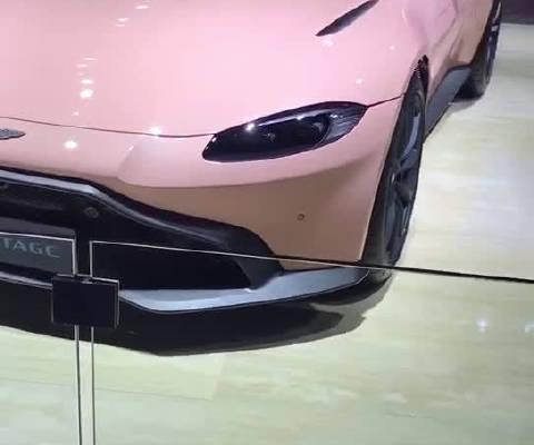 阿斯顿马丁VANTAGE 给你一个粉～不知道什么色的回忆