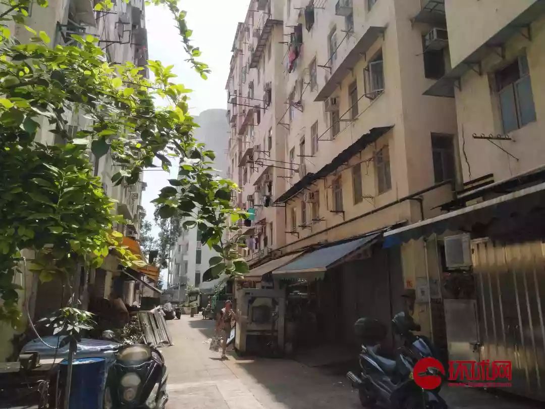 环球时报-环球网记者探访香港九龙红磡“劏房”社区。