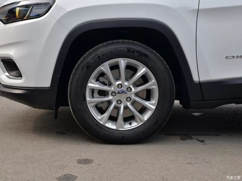 不买途观L,就买它!2.0T+9AT,还有全景大天窗!