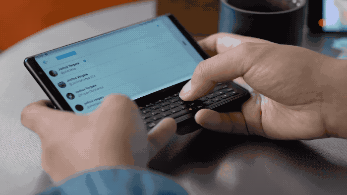 侧面滑盖+实体全键盘的安卓手机，能走向大众化吗？
