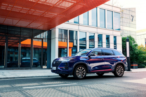 2019成都车展,长安汽车巅峰之作正式上市