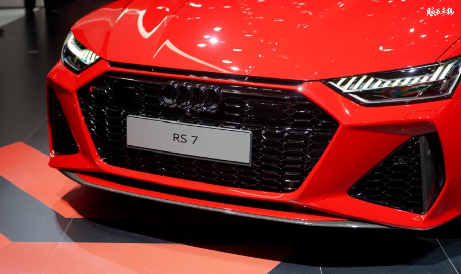 “西装暴徒”全新奥迪RS 7 Sportback亮相法兰克福