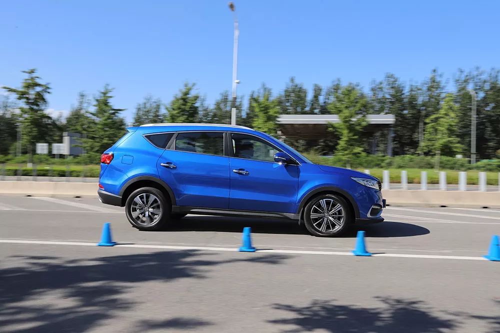 1.5T+CVT,这SUV空间大,全家都能装,性能实测结果曝光