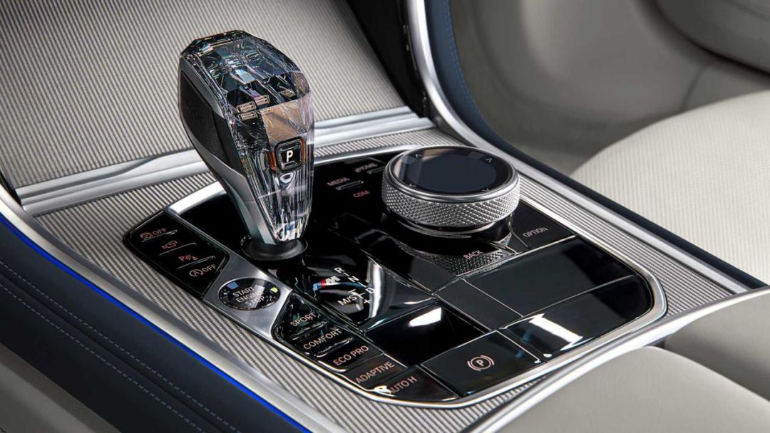 全新BMW 8系上市!运动、豪华兼顾!真香!