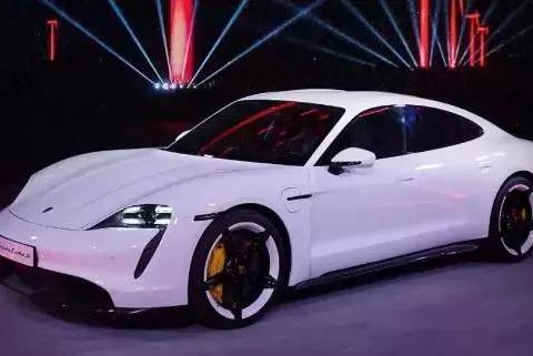 马斯克怒怼保时捷Taycan：设计缺陷，命名随意，价昂质劣……