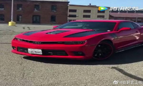 这两款雪佛兰科迈罗你更喜欢哪款呢