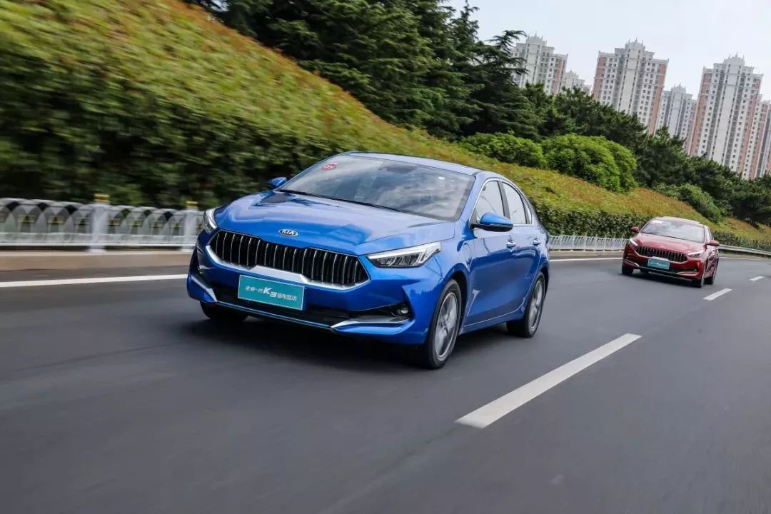 起亚全新一代K3 PHEV：车市不行，但我还行！