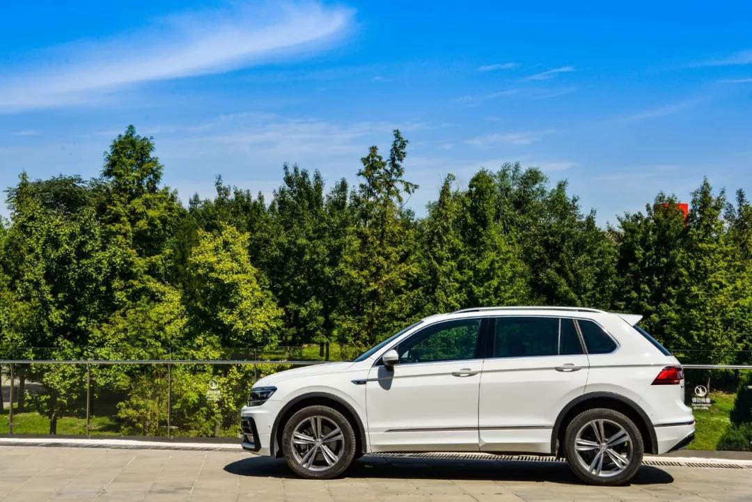 纯正德味 试驾大众Tiguan