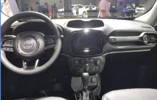 jeep自由侠1.3T上市,售12.98-18.98万元