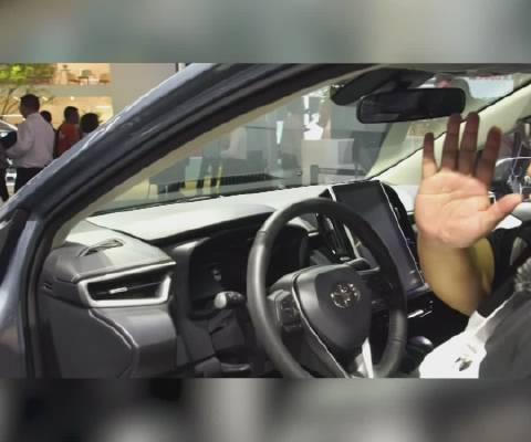 丰田卡罗拉这个配置，让奔驰宝马奥迪这些豪华品牌都坐不住了