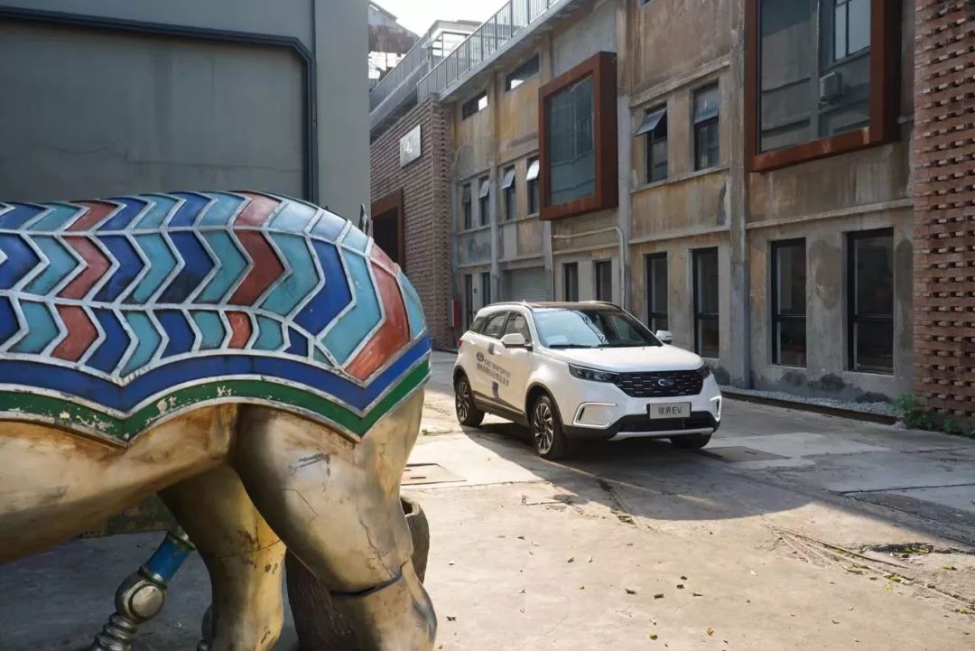 合资品牌第一台纯电SUV,却只能与自主品牌比一比?
