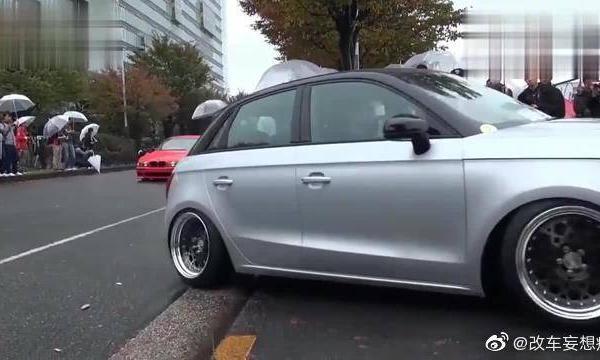 奔驰E级改超跑，底盘贴地，车轮超斜，这造型是不是很炫酷？