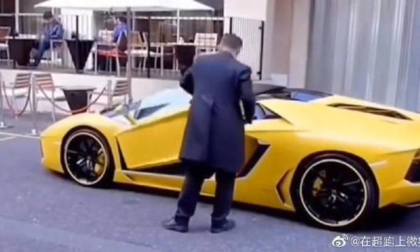 兰博基尼超跑，这车适合矮个子开！高个子男生会碰头！