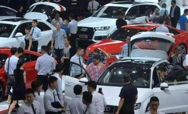 如何避免买完车就吃土?这份对照数据,告诉你月入多少该买什么车