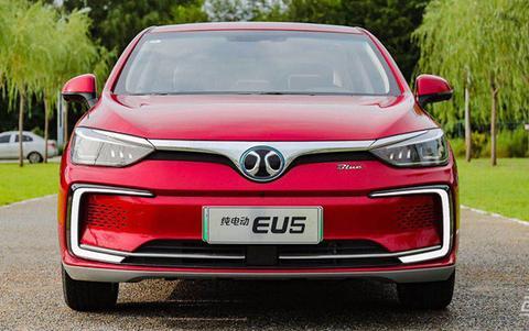 8月新能源车市解读：宝骏反超元EV成老二，蔚来ES6上位