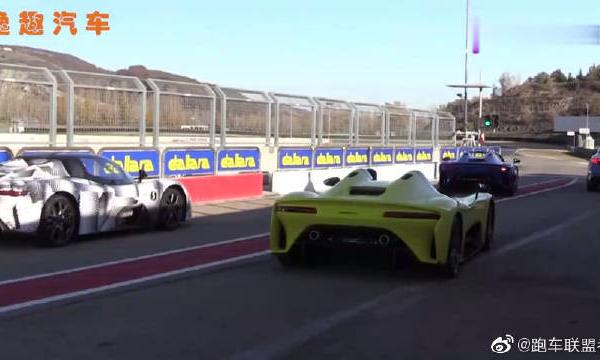 跑车游街震撼场面曝光，法拉利、迈凯伦排队炸街