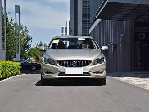 2020款S60国内首次亮相，全系2.0T神似后驱轿跑车，若20万起能火