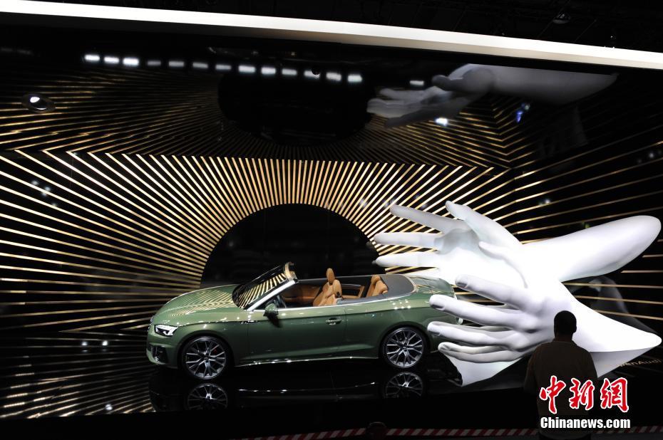 全球车业盛会法兰克福国际车展开幕全球车业盛会法兰克福国际车展开幕