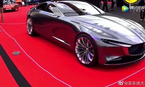 新款马自达轿跑亮相，让旁边展台的迈巴赫，失去了光芒