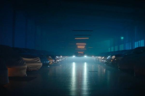 保时捷 Taycan 官方宣传视频：Different fuel. Same soul